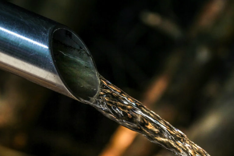 acque bianche e nere