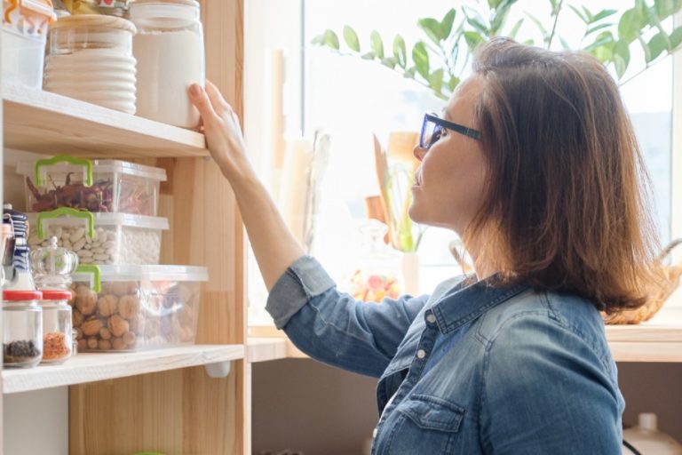 infestazione parassiti alimentari